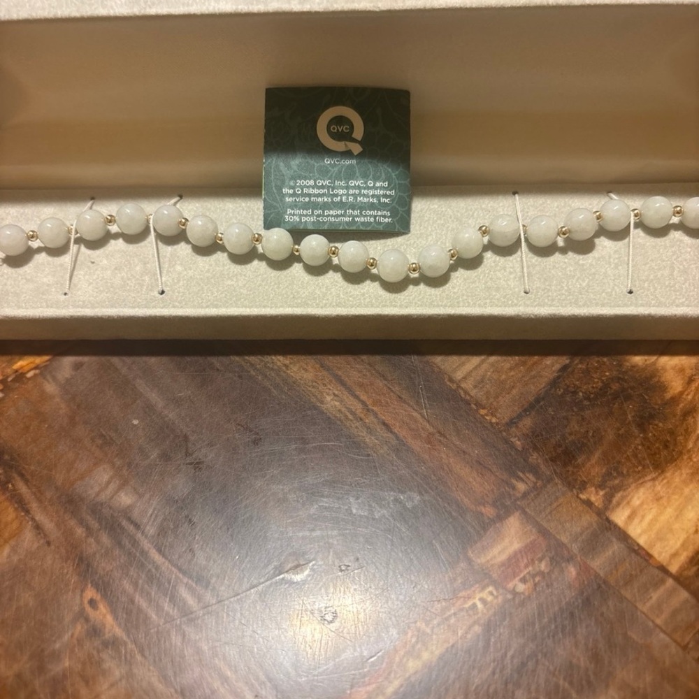 14k gold Jade bracelet